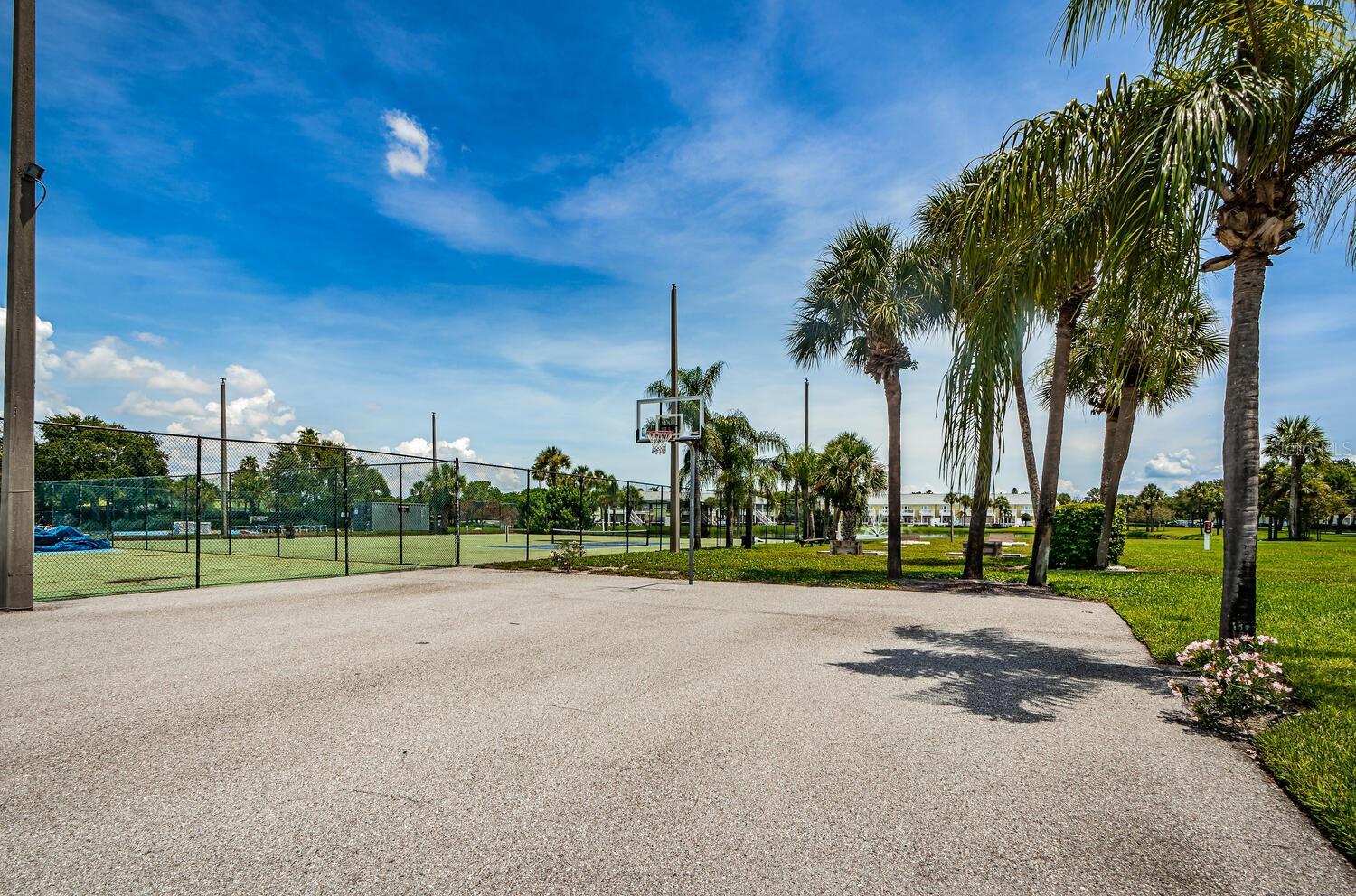 5215 COQUINA KEY DR SE #B — photo 4