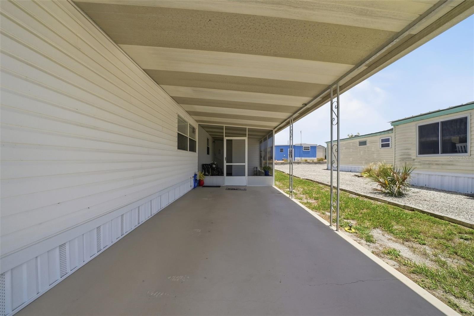 12116 HORSESHOE LN — photo 26