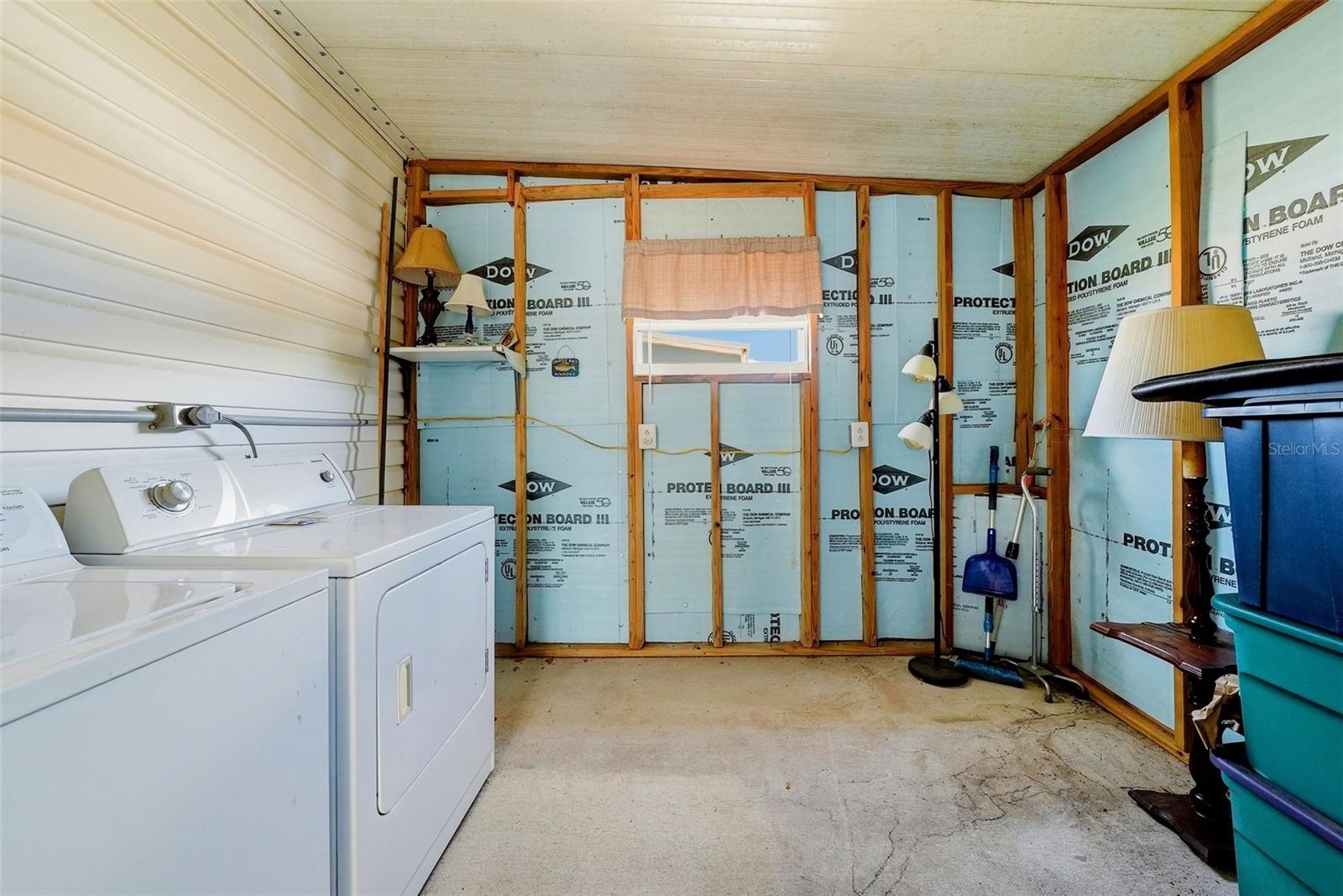 12116 HORSESHOE LN — photo 31