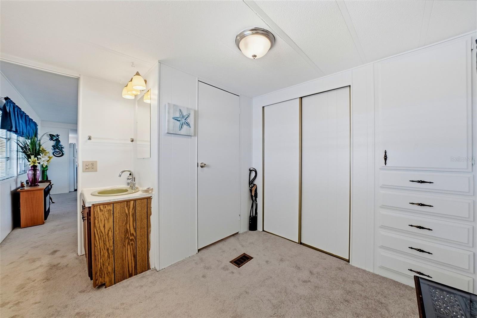 12116 HORSESHOE LN — photo 20