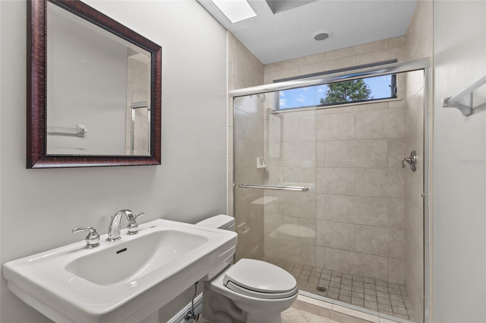 7808 DERBY CT — photo 32