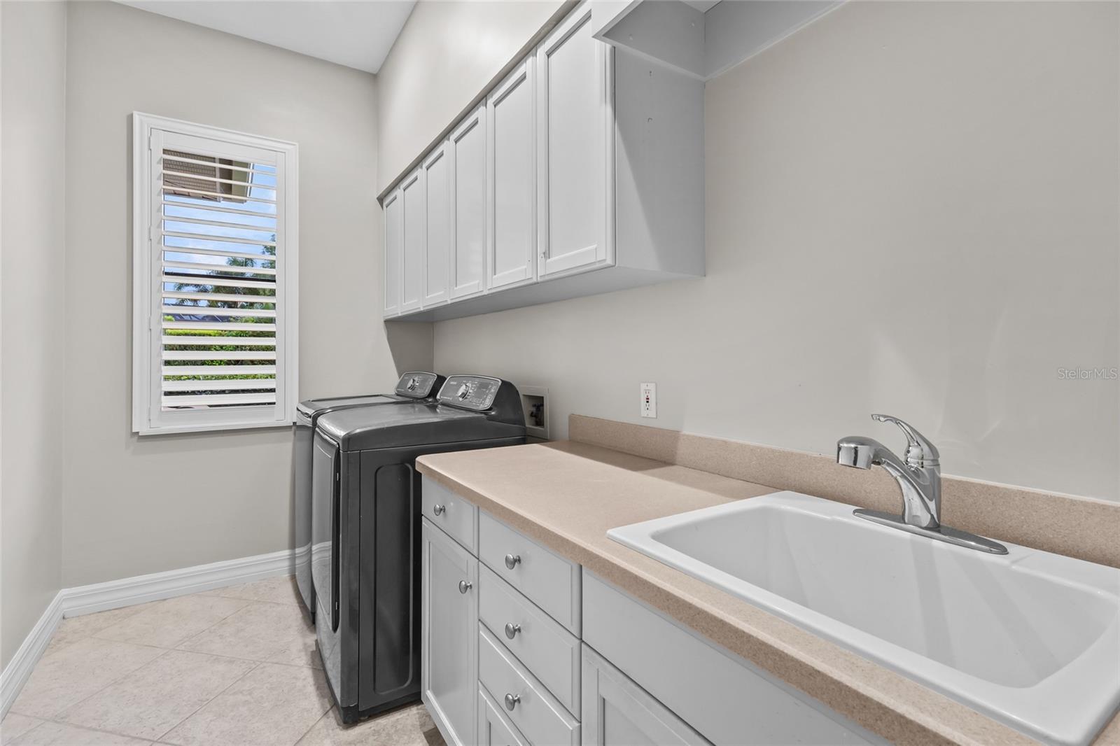 7808 DERBY CT — photo 38