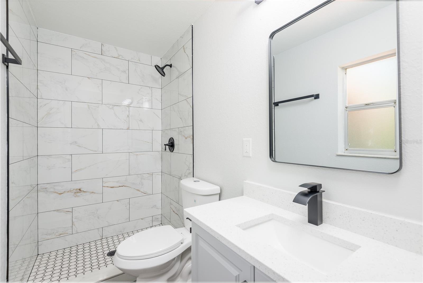 902 SHANGRI LA DR — photo 22