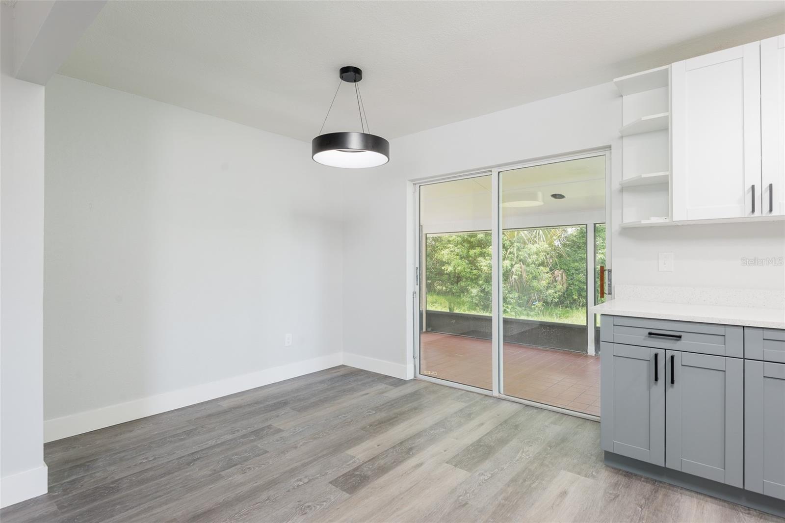 902 SHANGRI LA DR — photo 9