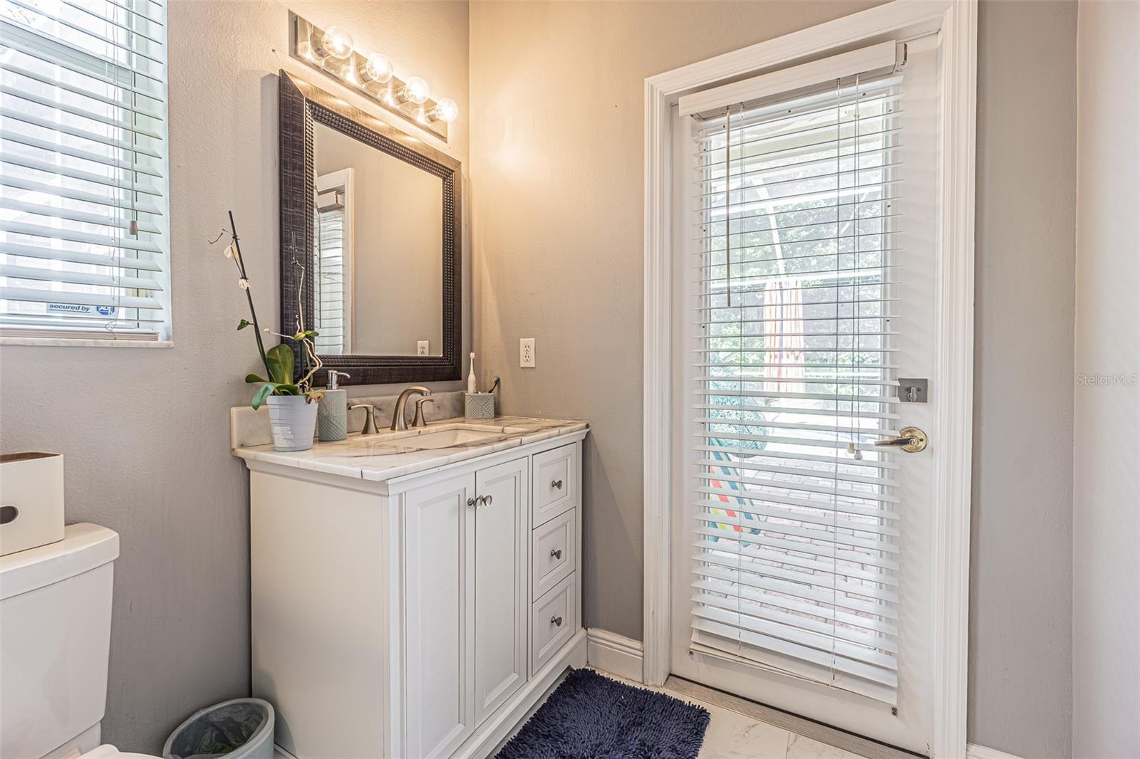 2409 FOX FOREST DR — photo 18
