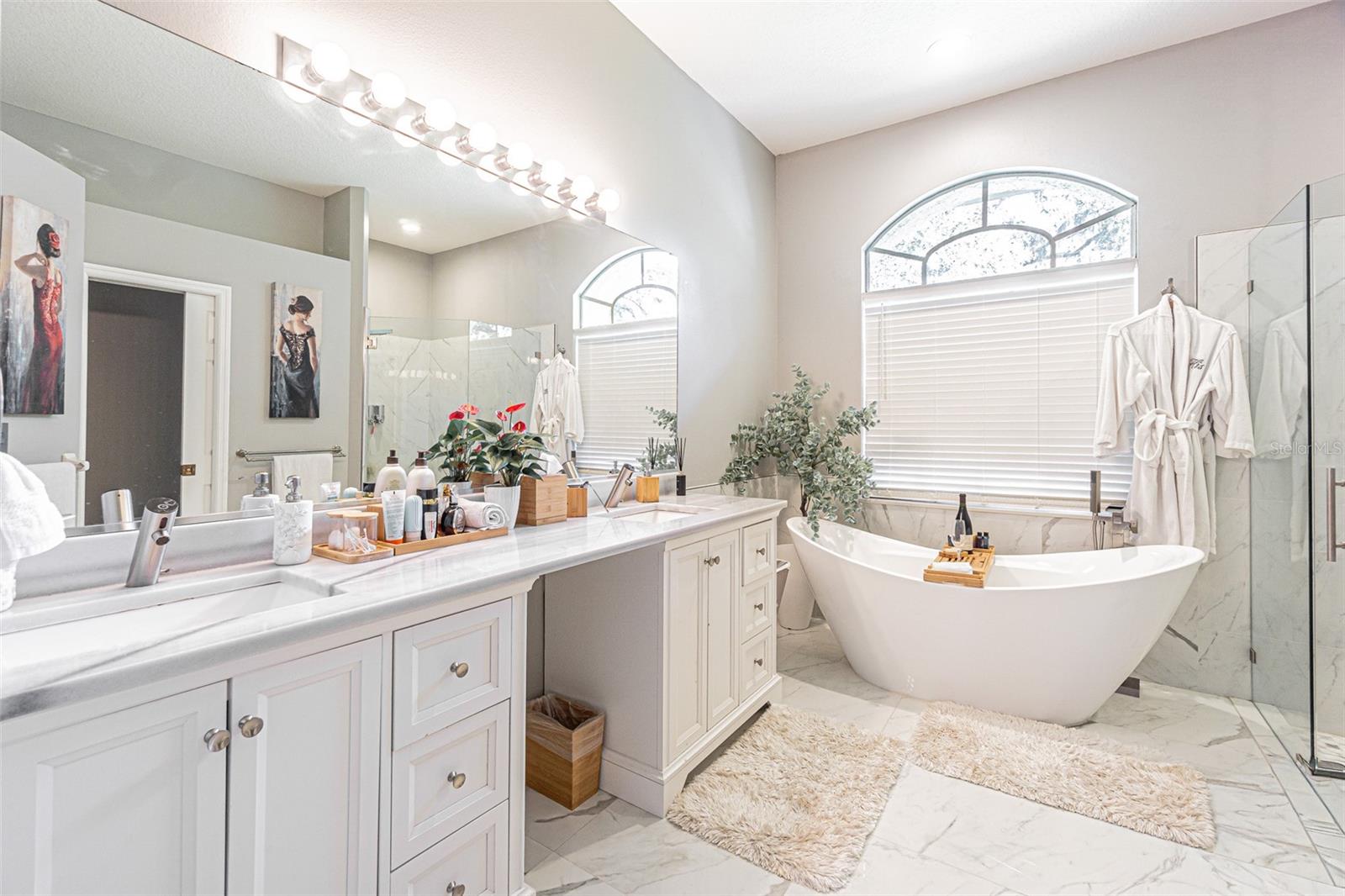 2409 FOX FOREST DR — photo 12