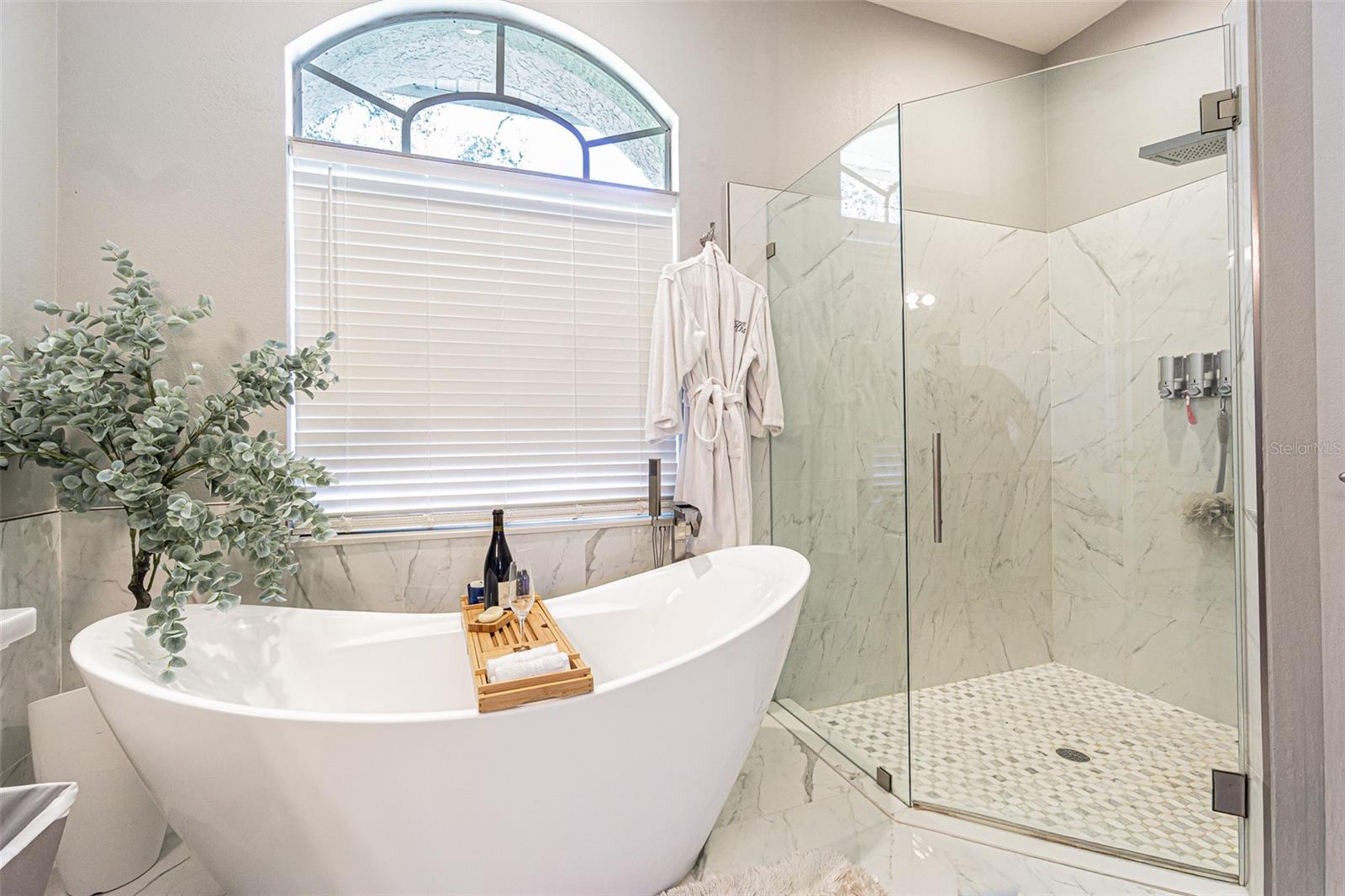 2409 FOX FOREST DR — photo 13