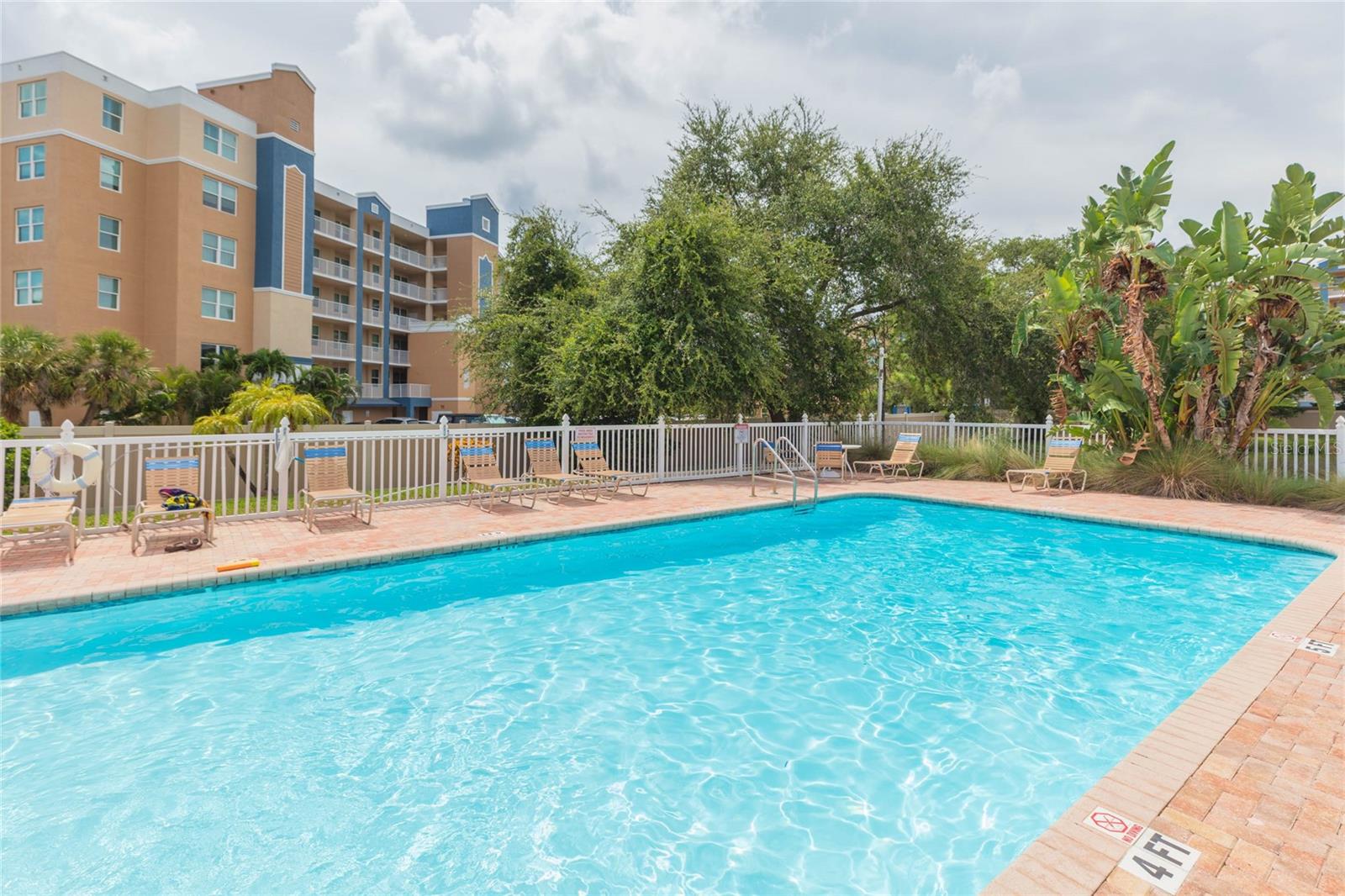 1050 STARKEY RD #104 — photo 47