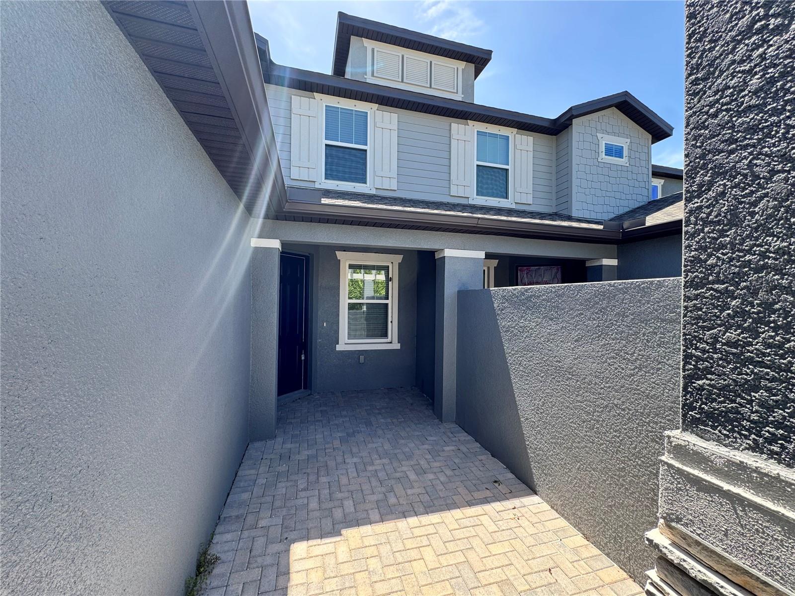 345 VILLA CORTE DR — photo 10