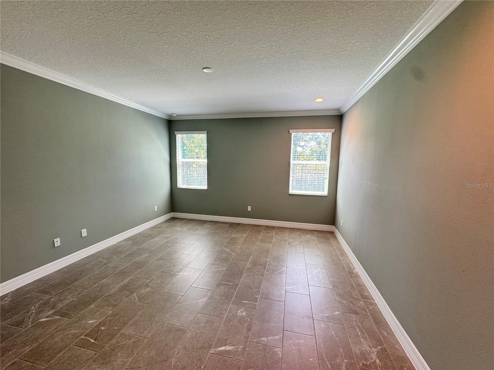 345 VILLA CORTE DR — photo 32