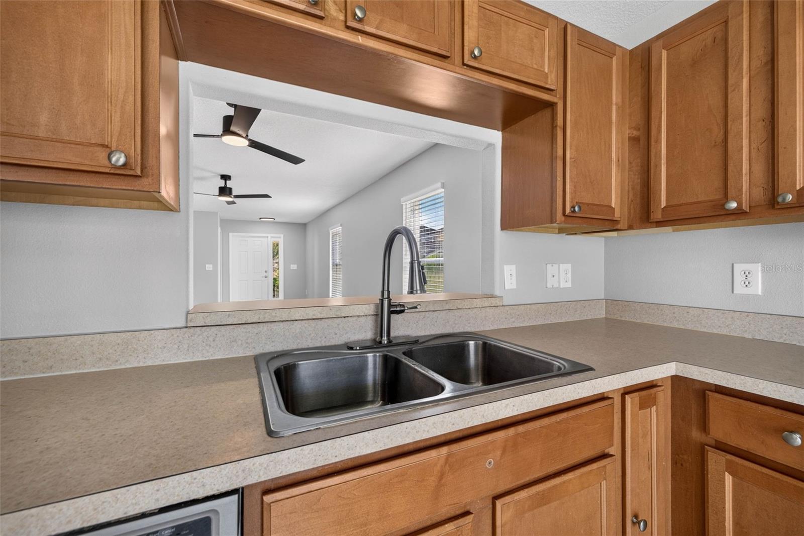 10717 SHADY PRESERVE DR — photo 10