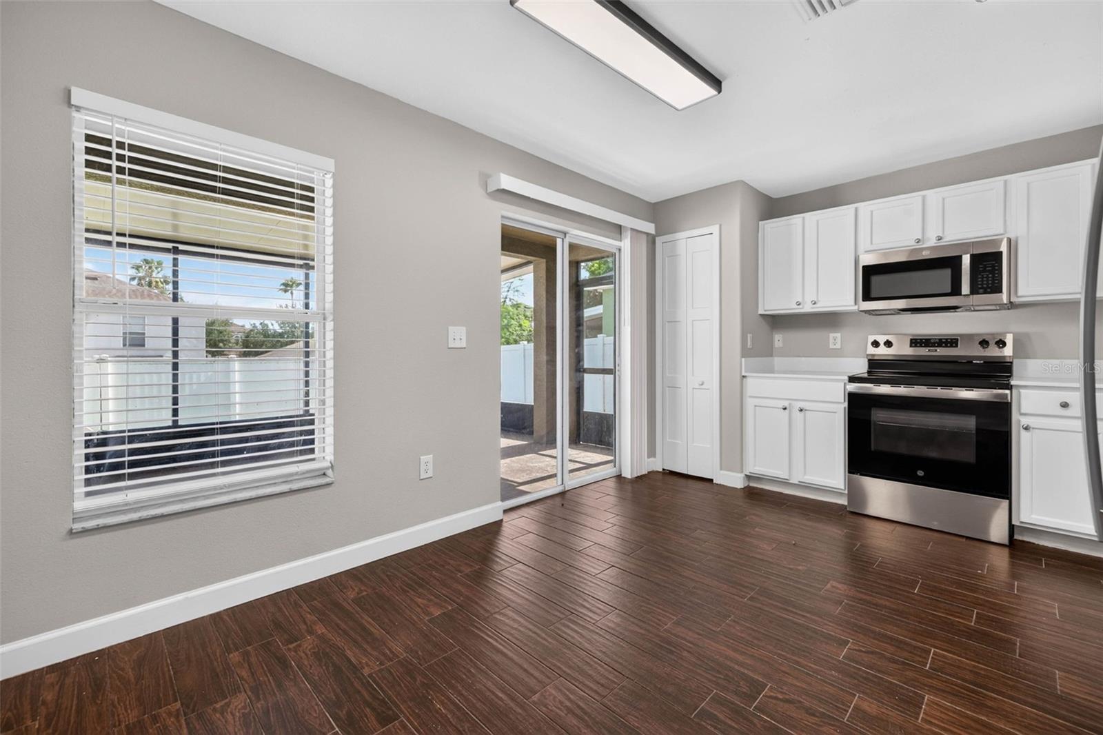 10629 SHADY PRESERVE DR — photo 16
