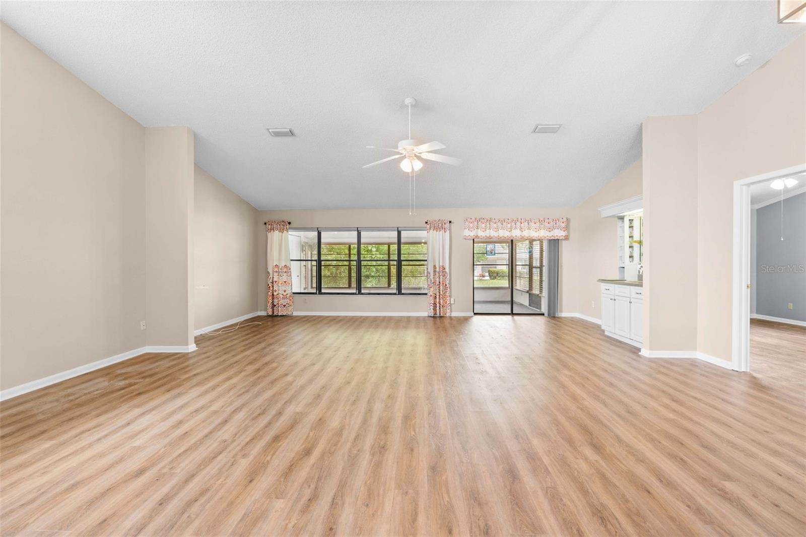 11613 PEAR TREE DR — photo 8
