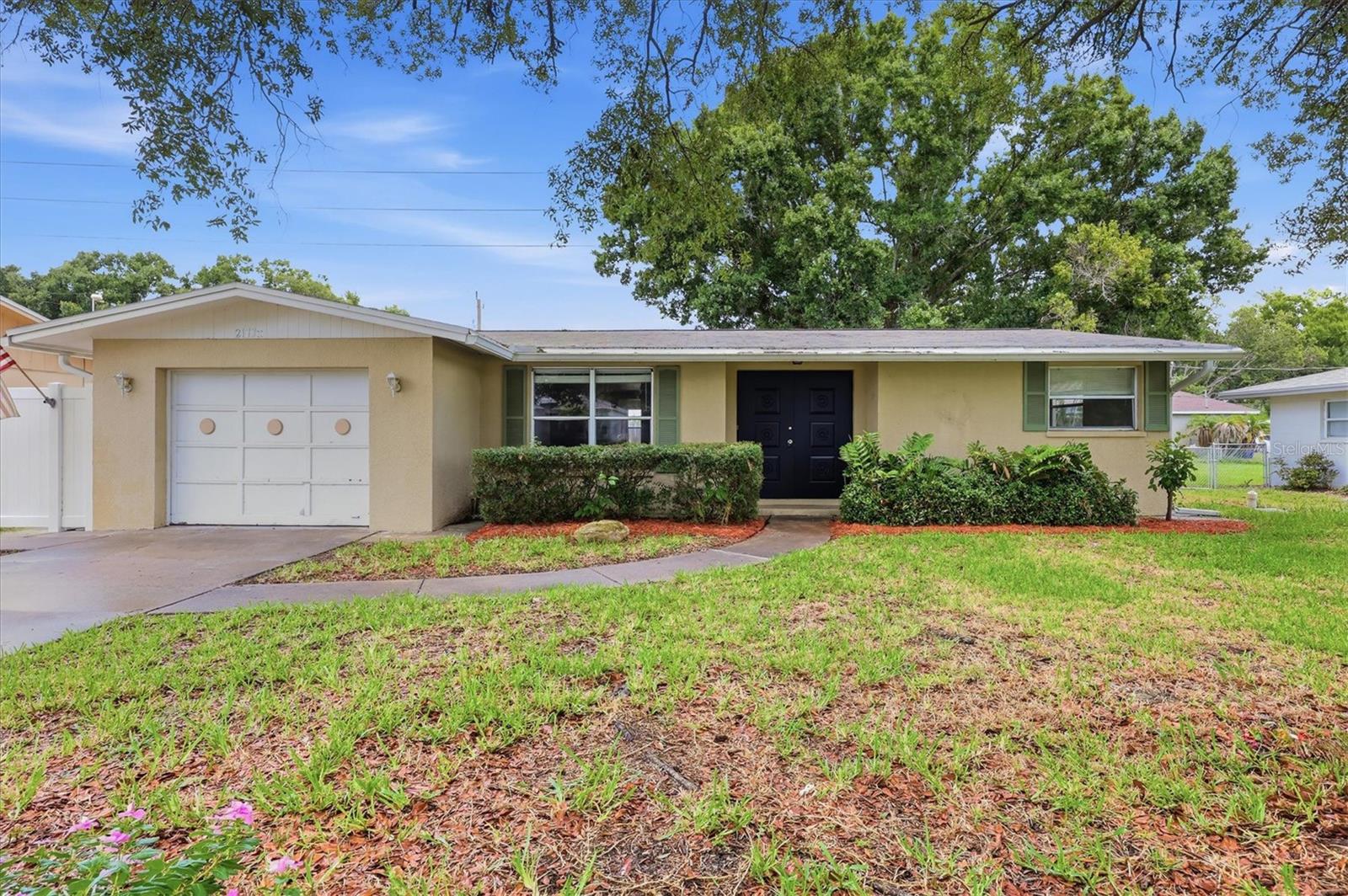 2173 FIESTA DR — photo 5