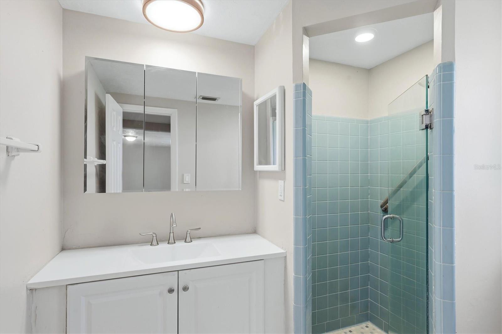 2173 FIESTA DR — photo 24
