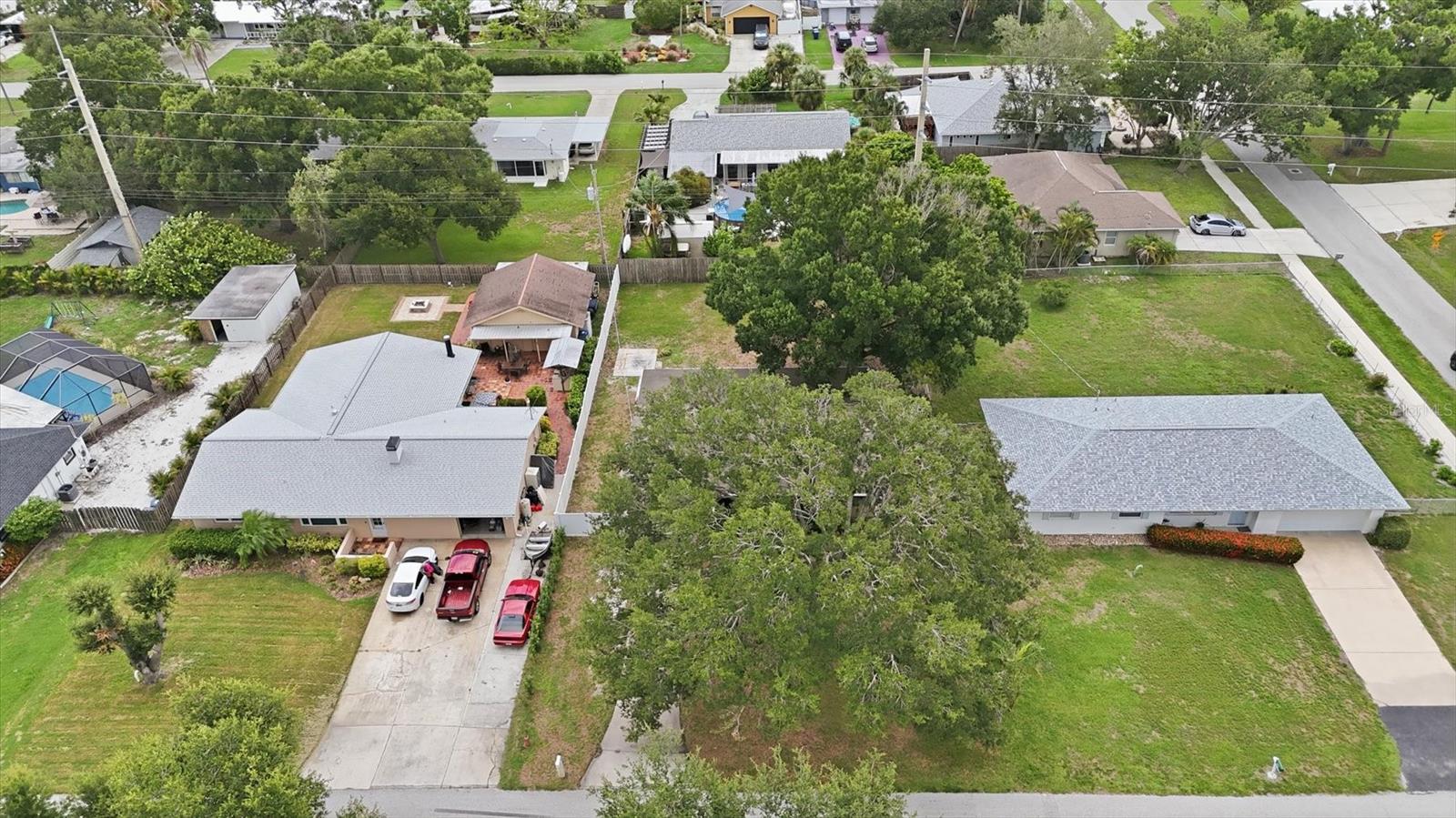 2173 FIESTA DR — photo 2