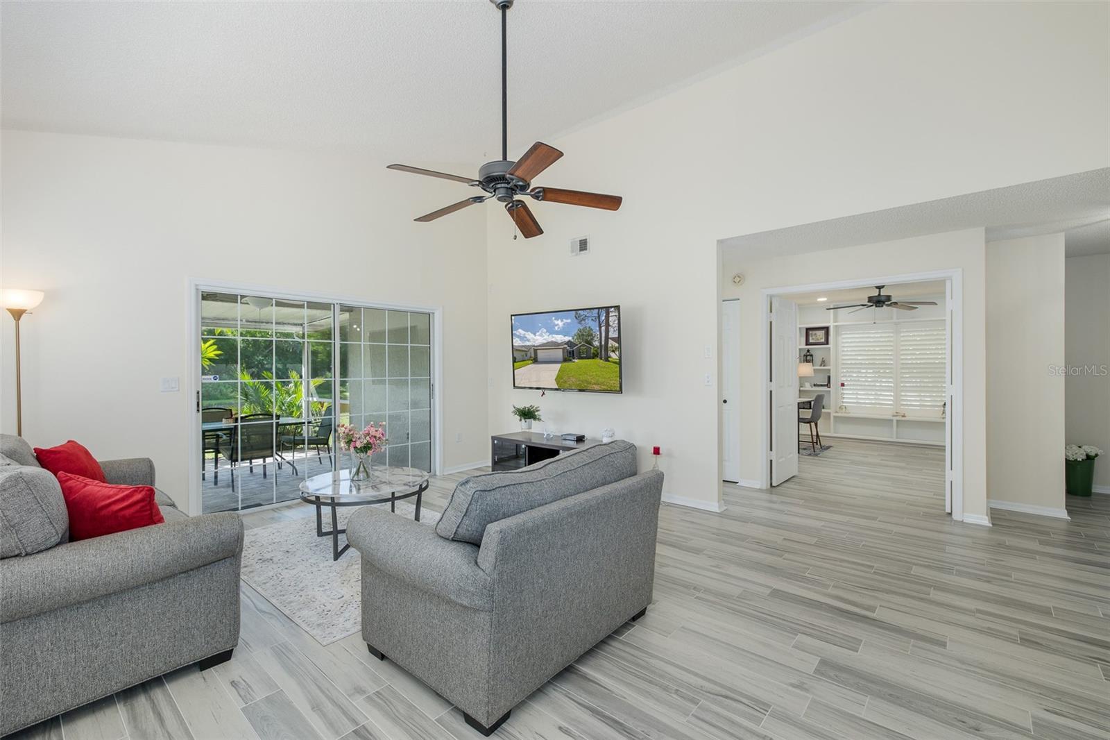 4242 NORTHAMPTON DR — photo 5