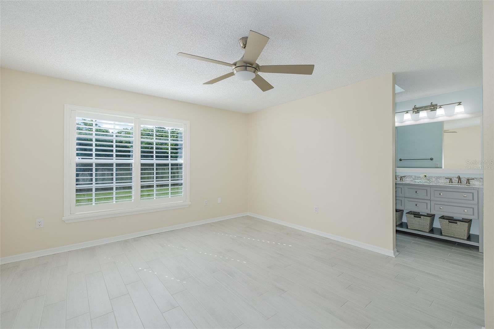 4242 NORTHAMPTON DR — photo 17