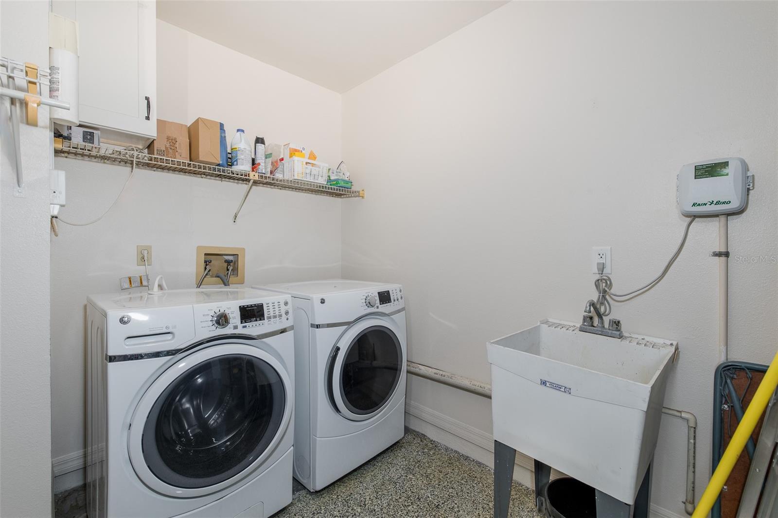 4242 NORTHAMPTON DR — photo 35