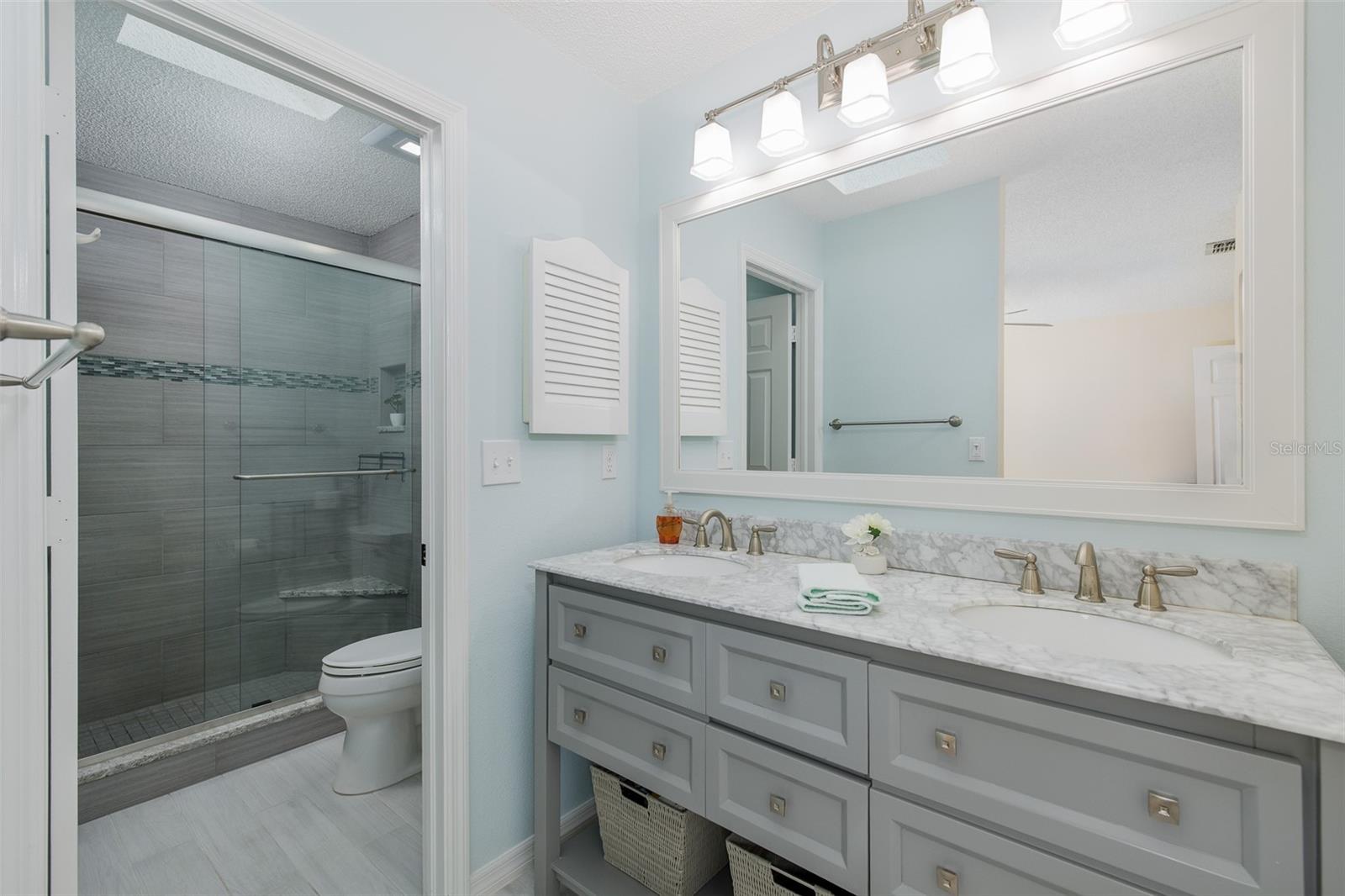 4242 NORTHAMPTON DR — photo 21