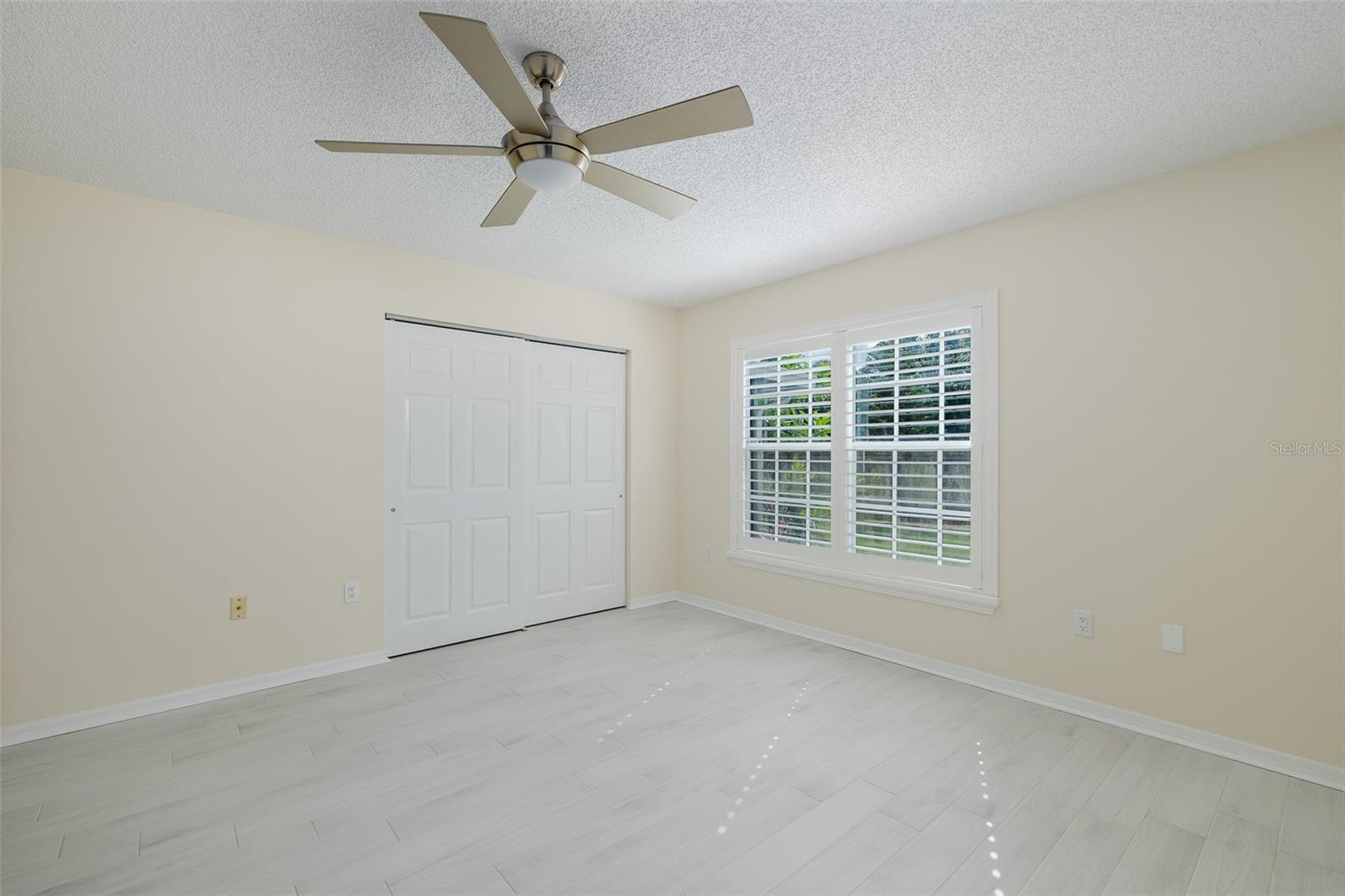 4242 NORTHAMPTON DR — photo 18