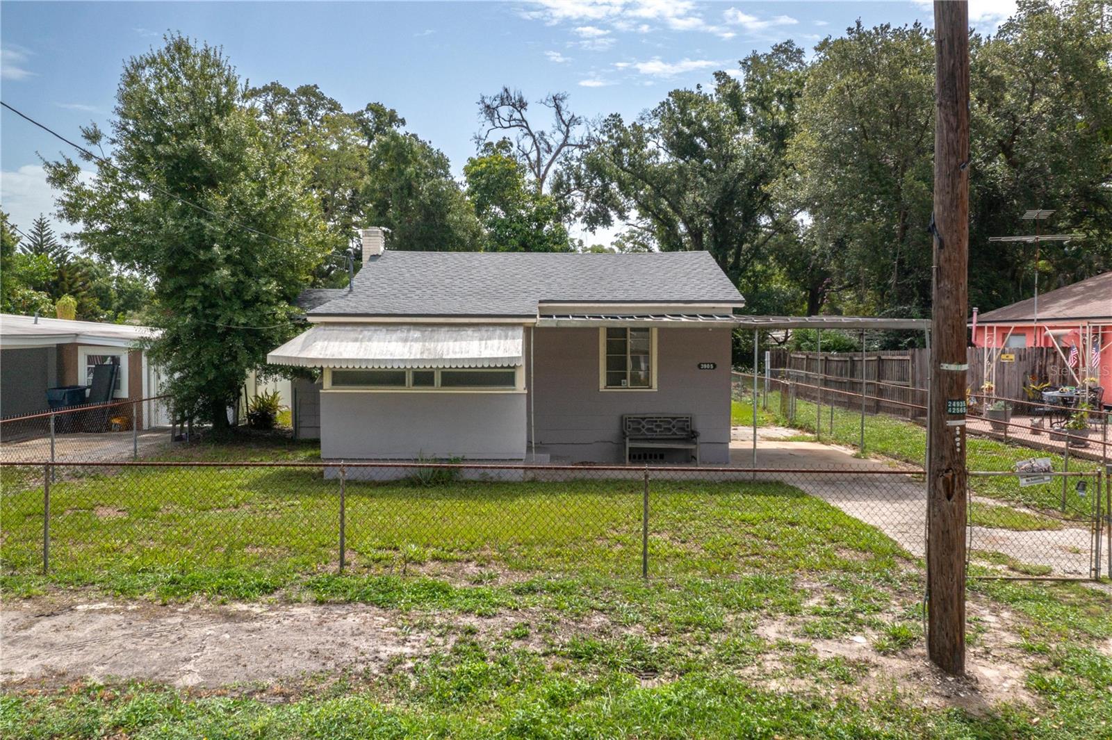 3905 N CLEARFIELD AVE — photo 3