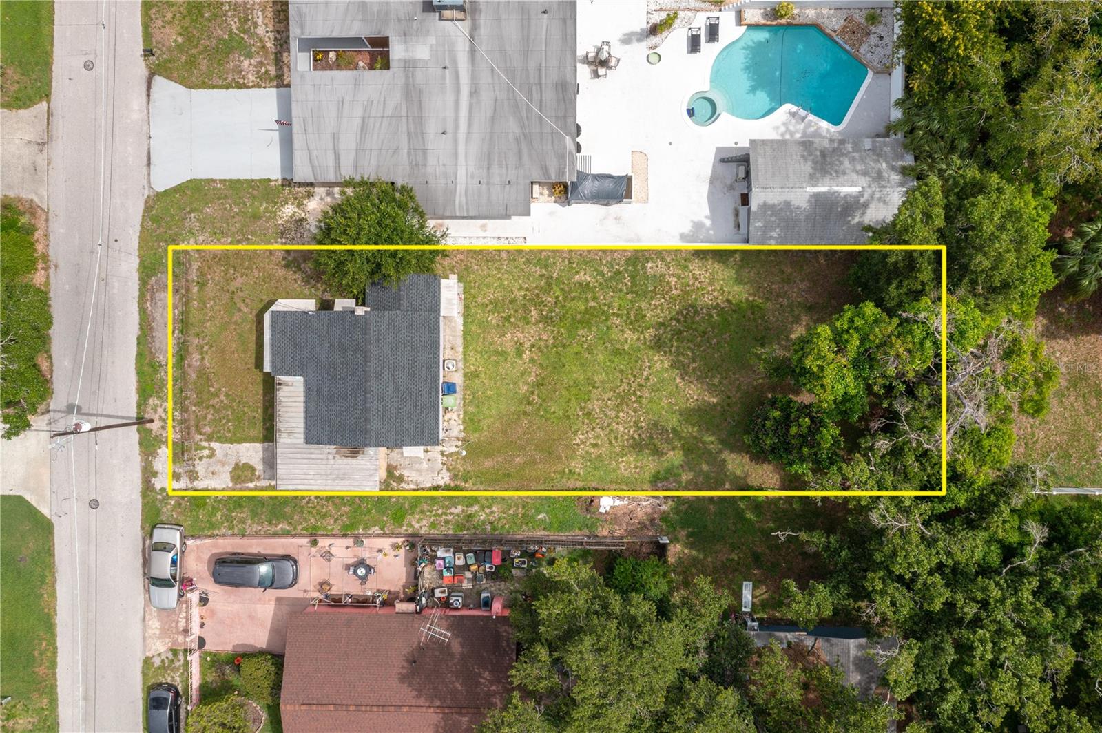 3905 N CLEARFIELD AVE — photo 4