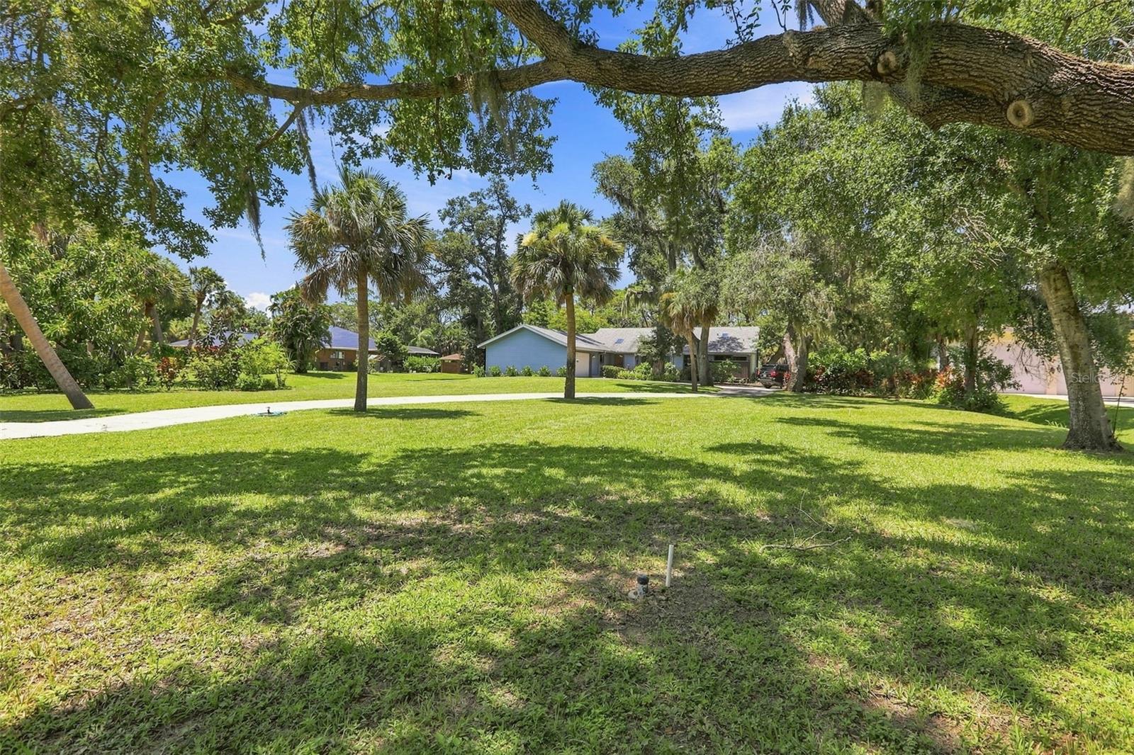881 PINTO CIR — photo 5