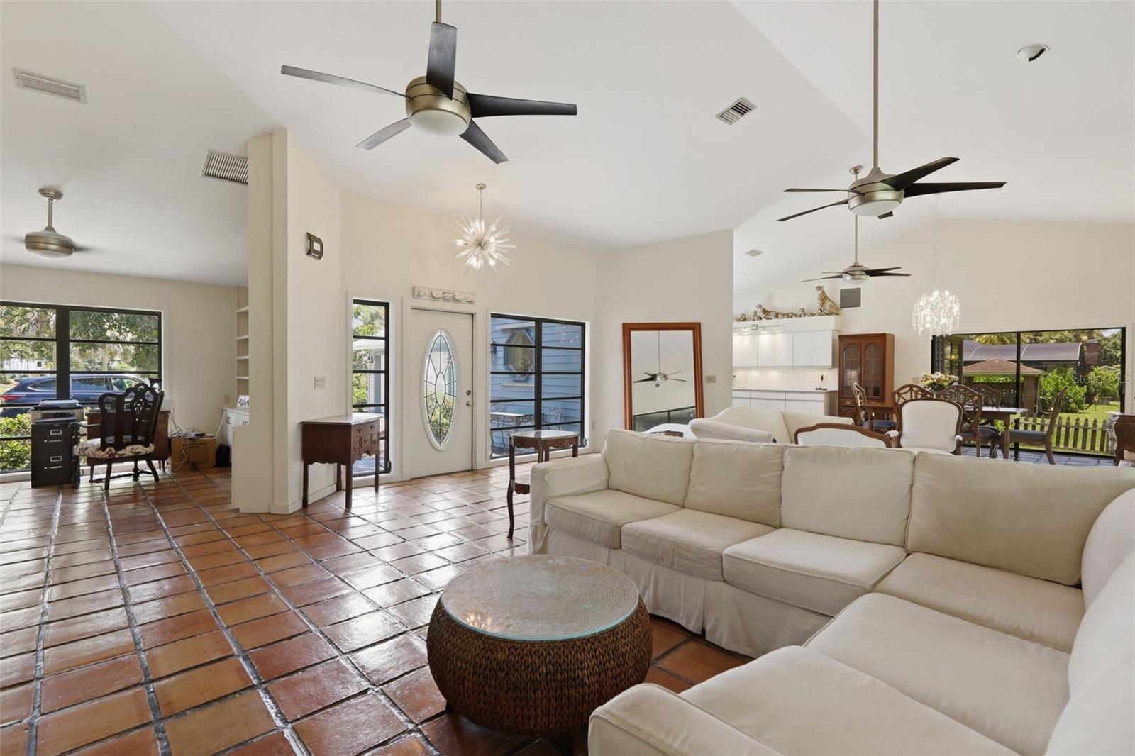 881 PINTO CIR — photo 7