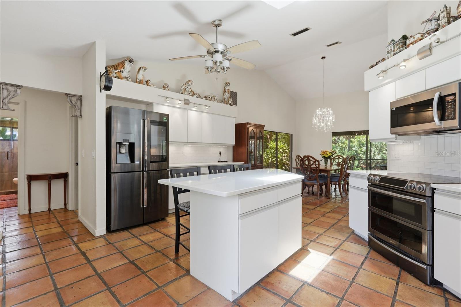 881 PINTO CIR — photo 13
