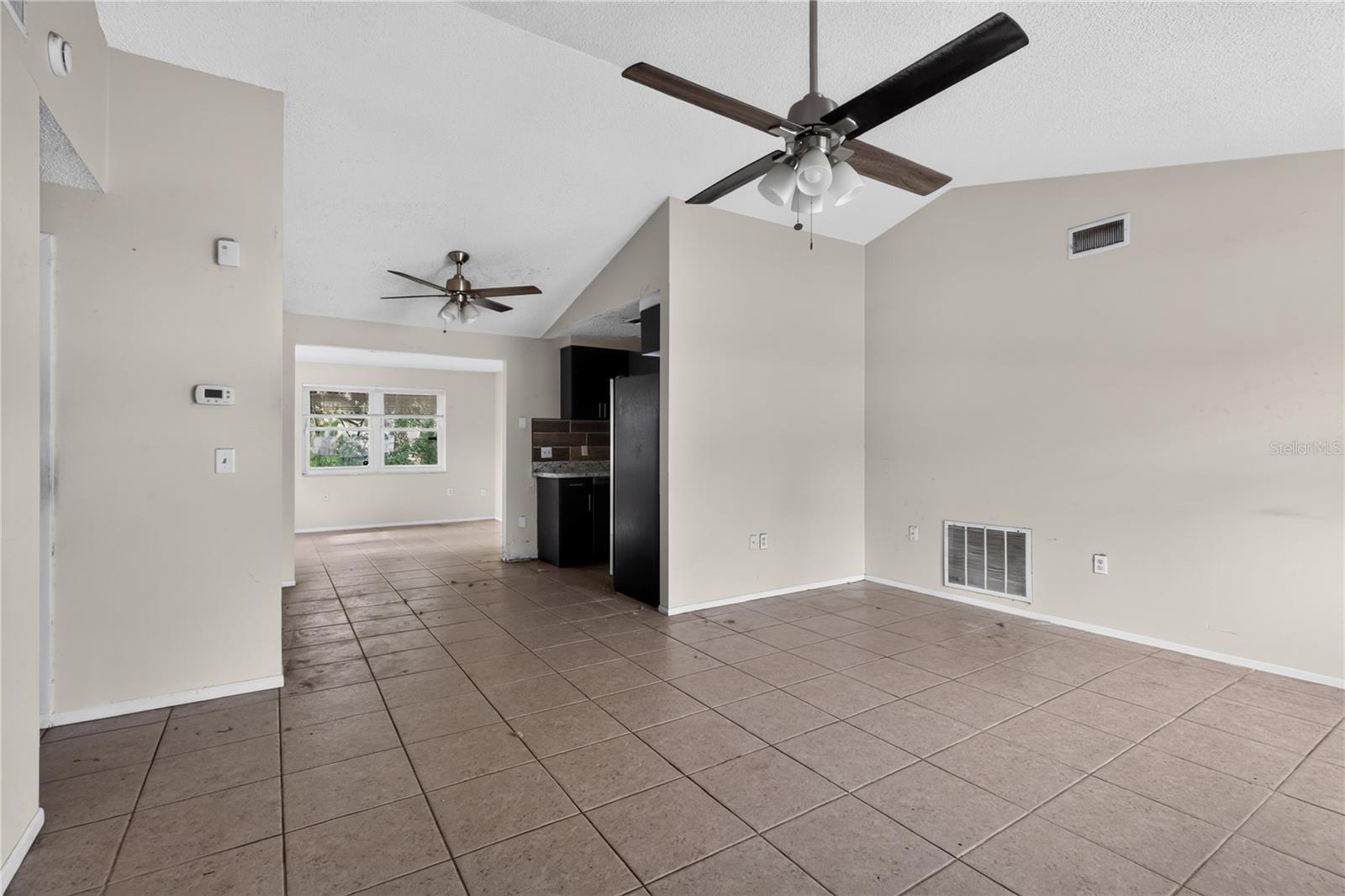 7036 ASHWOOD DR — photo 6