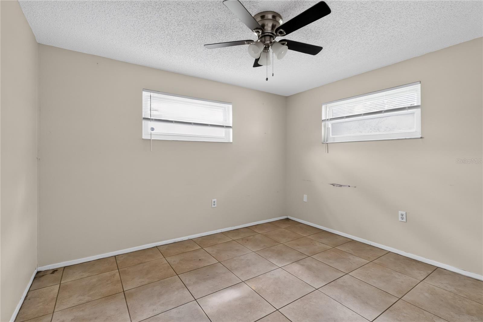 7036 ASHWOOD DR — photo 8