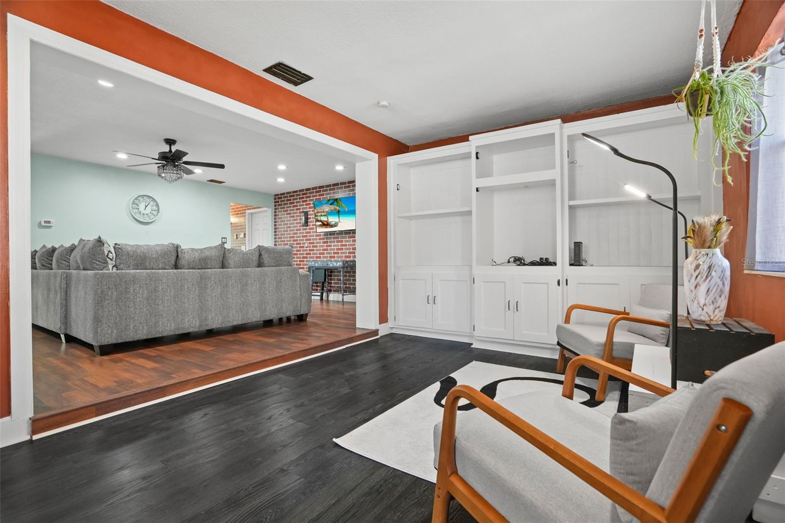 1564 SANTA MONICA DR — photo 5