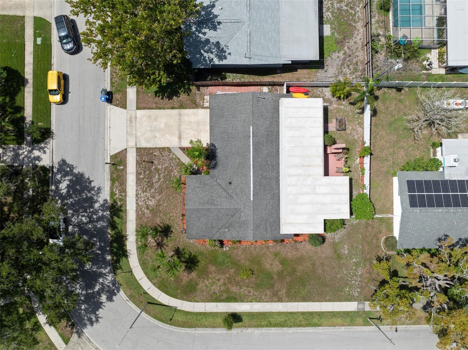 1564 SANTA MONICA DR — photo 33