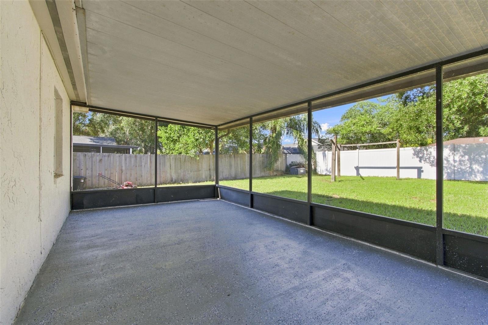 4745 CANTERBURY DR — photo 45