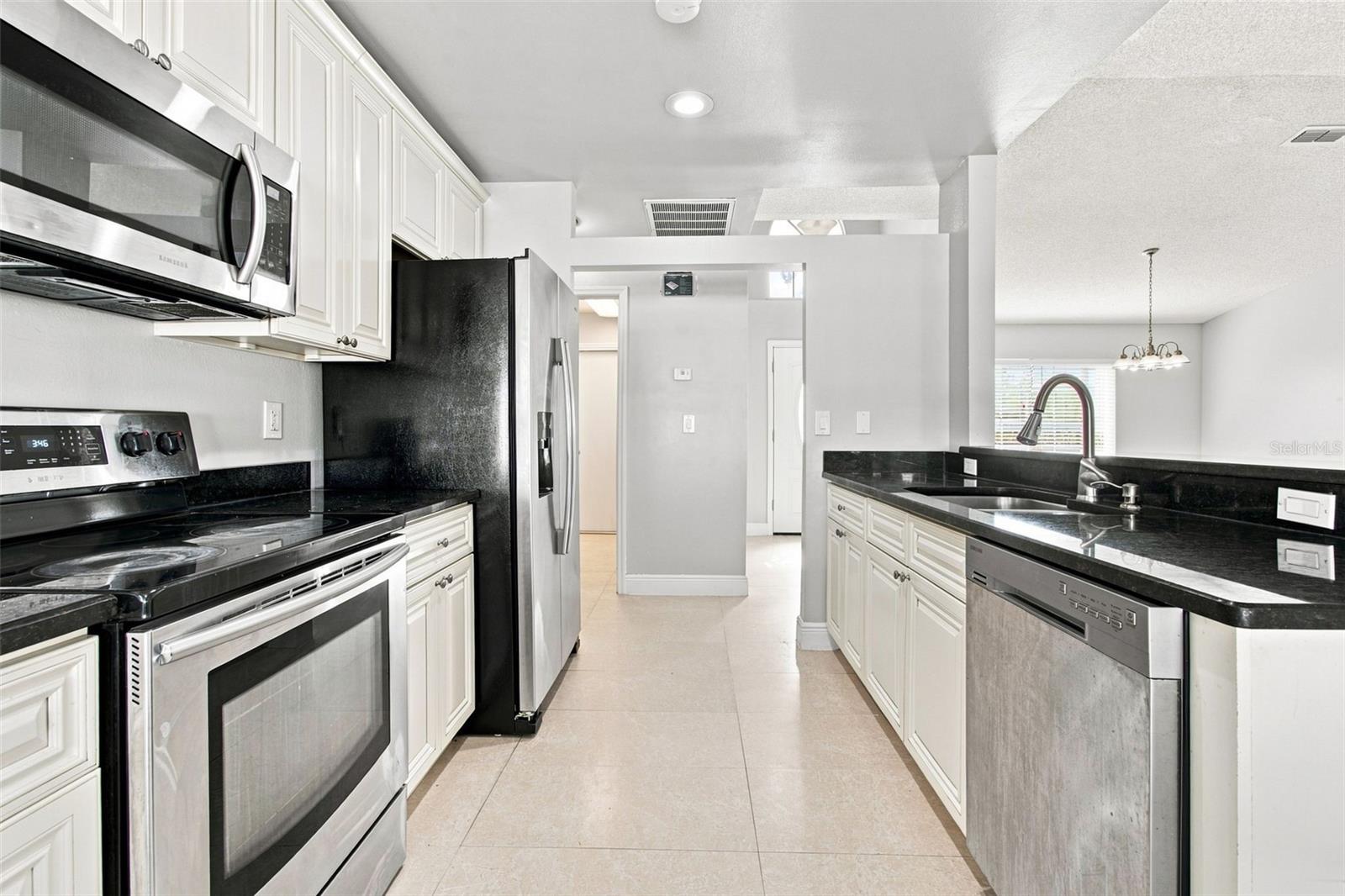 4745 CANTERBURY DR — photo 17