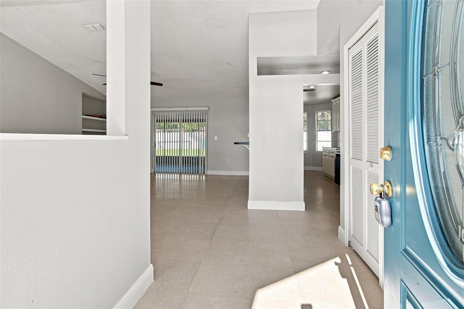 4745 CANTERBURY DR — photo 5