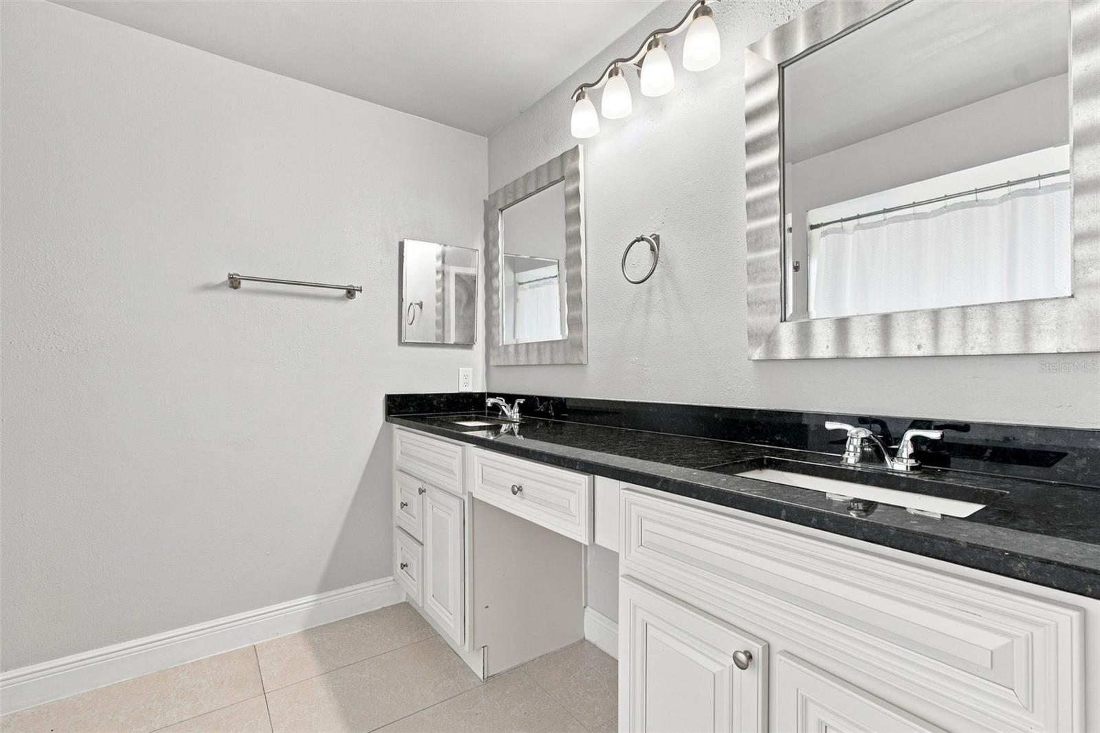 4745 CANTERBURY DR — photo 24
