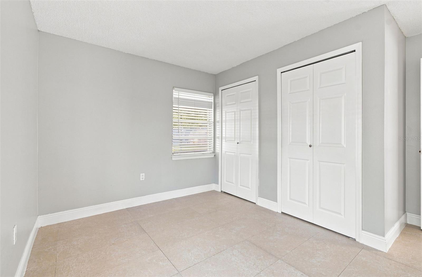 4745 CANTERBURY DR — photo 36