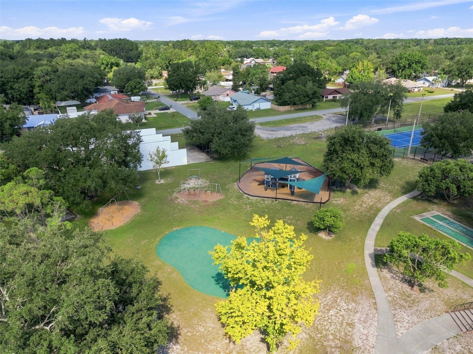 4745 CANTERBURY DR — photo 69
