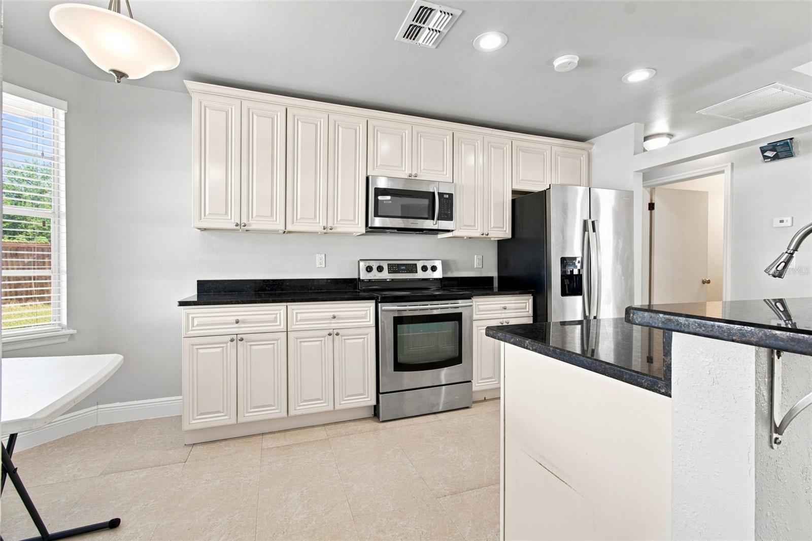 4745 CANTERBURY DR — photo 13