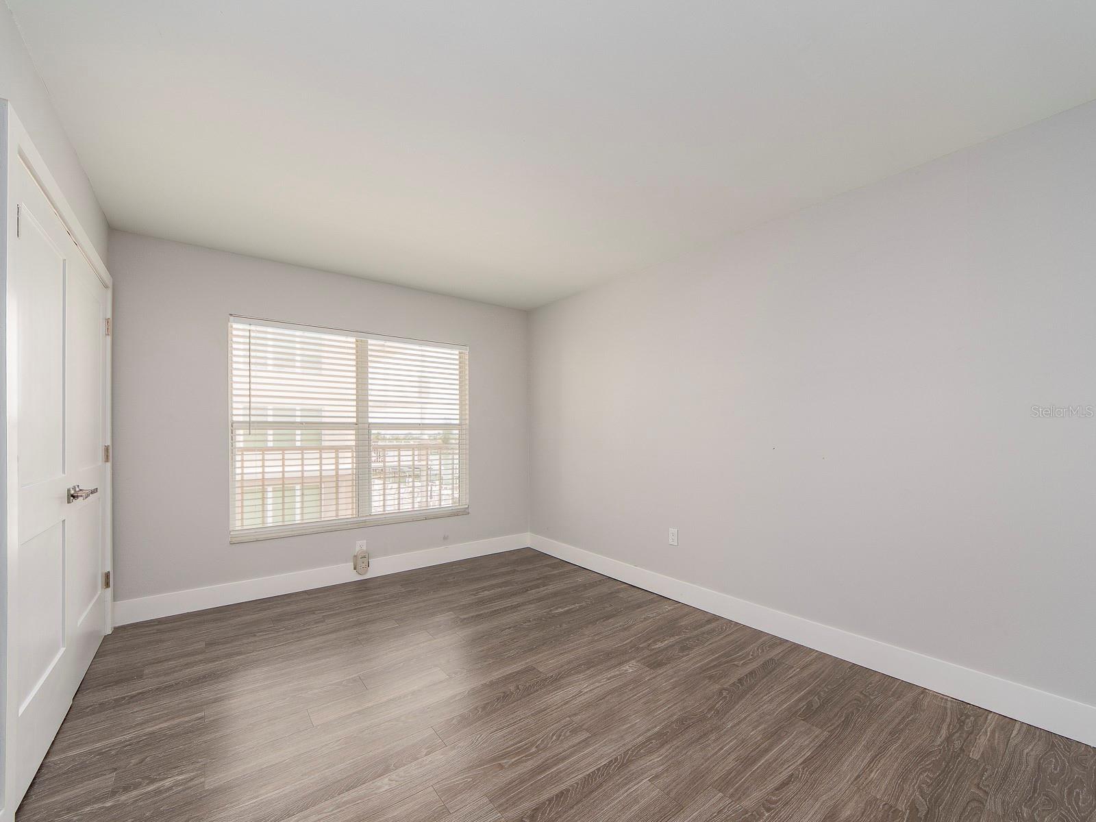 121 ISLAND WAY #334 — photo 19