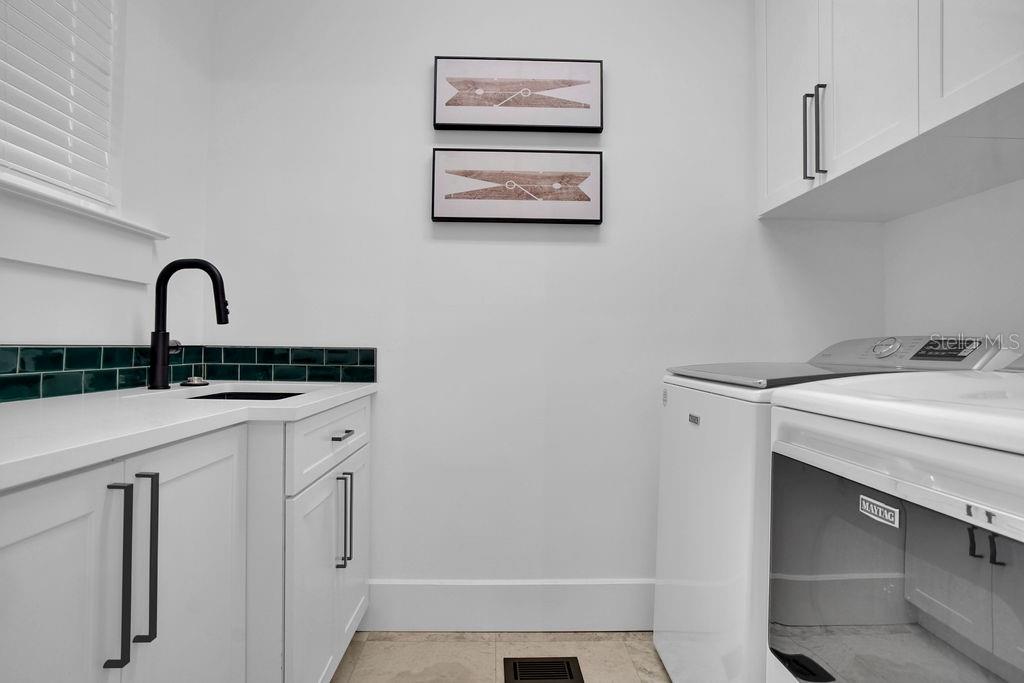 605 S ORLEANS AVE — photo 24