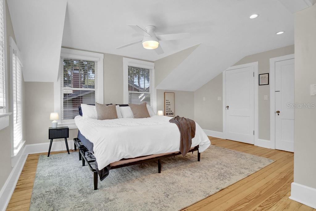 605 S ORLEANS AVE — photo 49