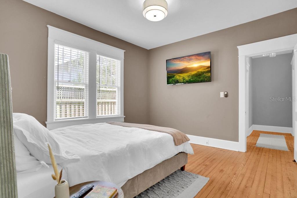 605 S ORLEANS AVE — photo 40