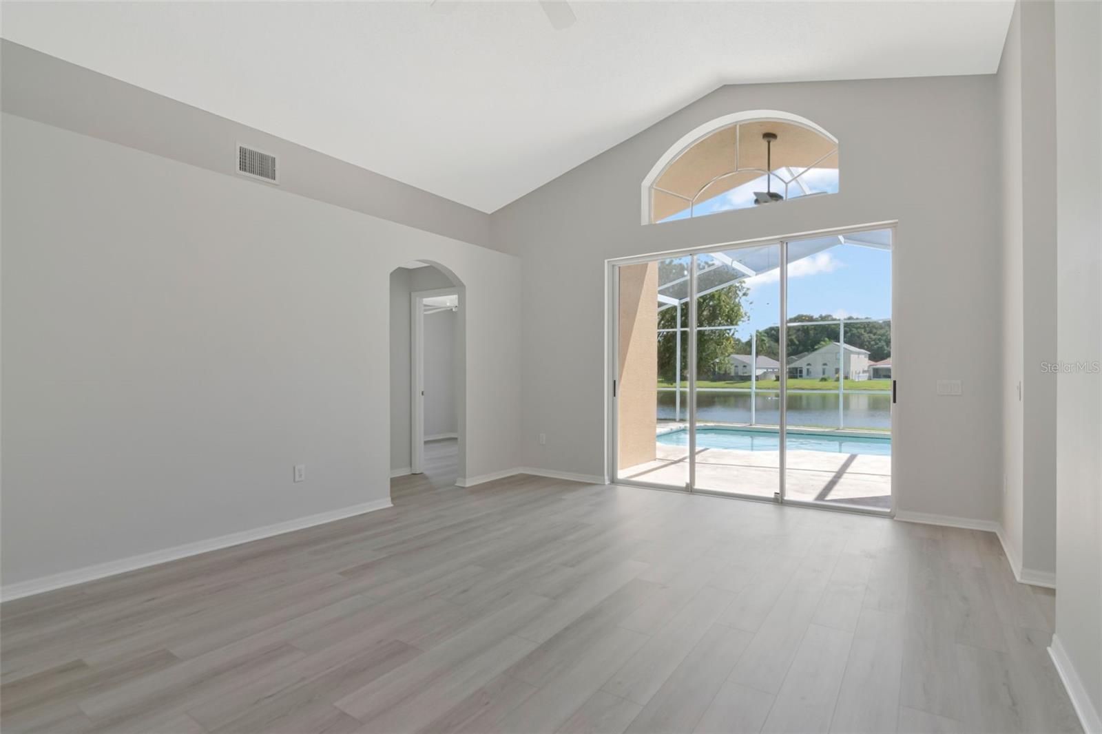 8512 HEYWARD RD — photo 6