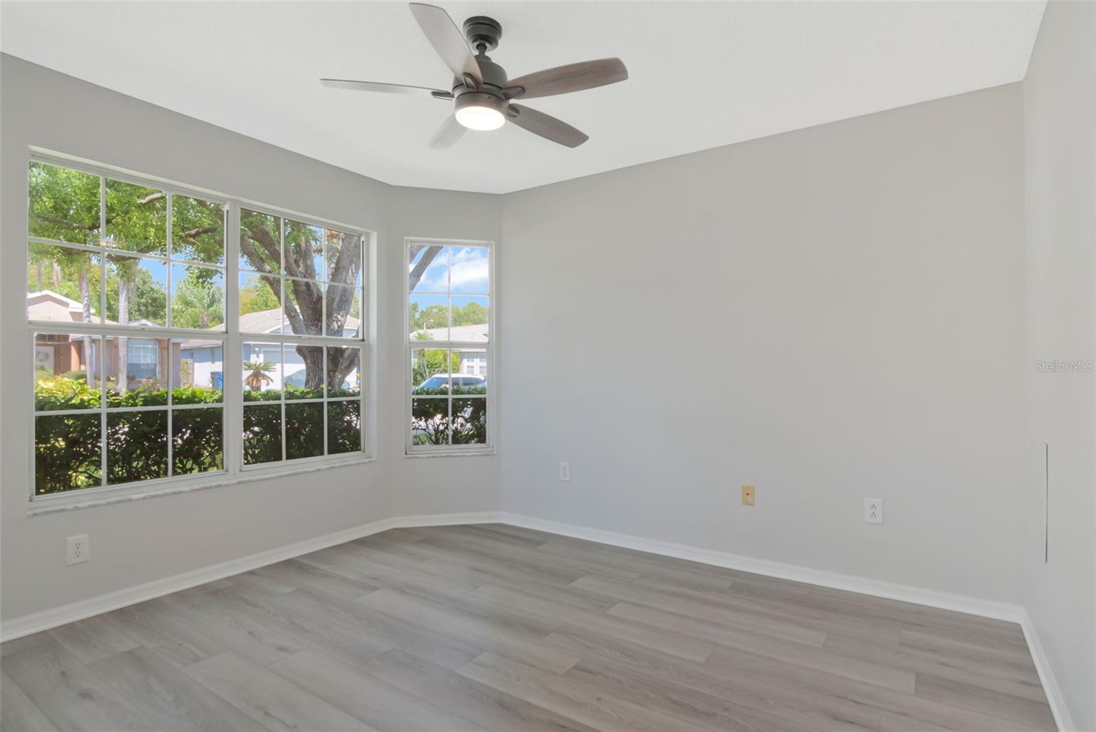 8512 HEYWARD RD — photo 46