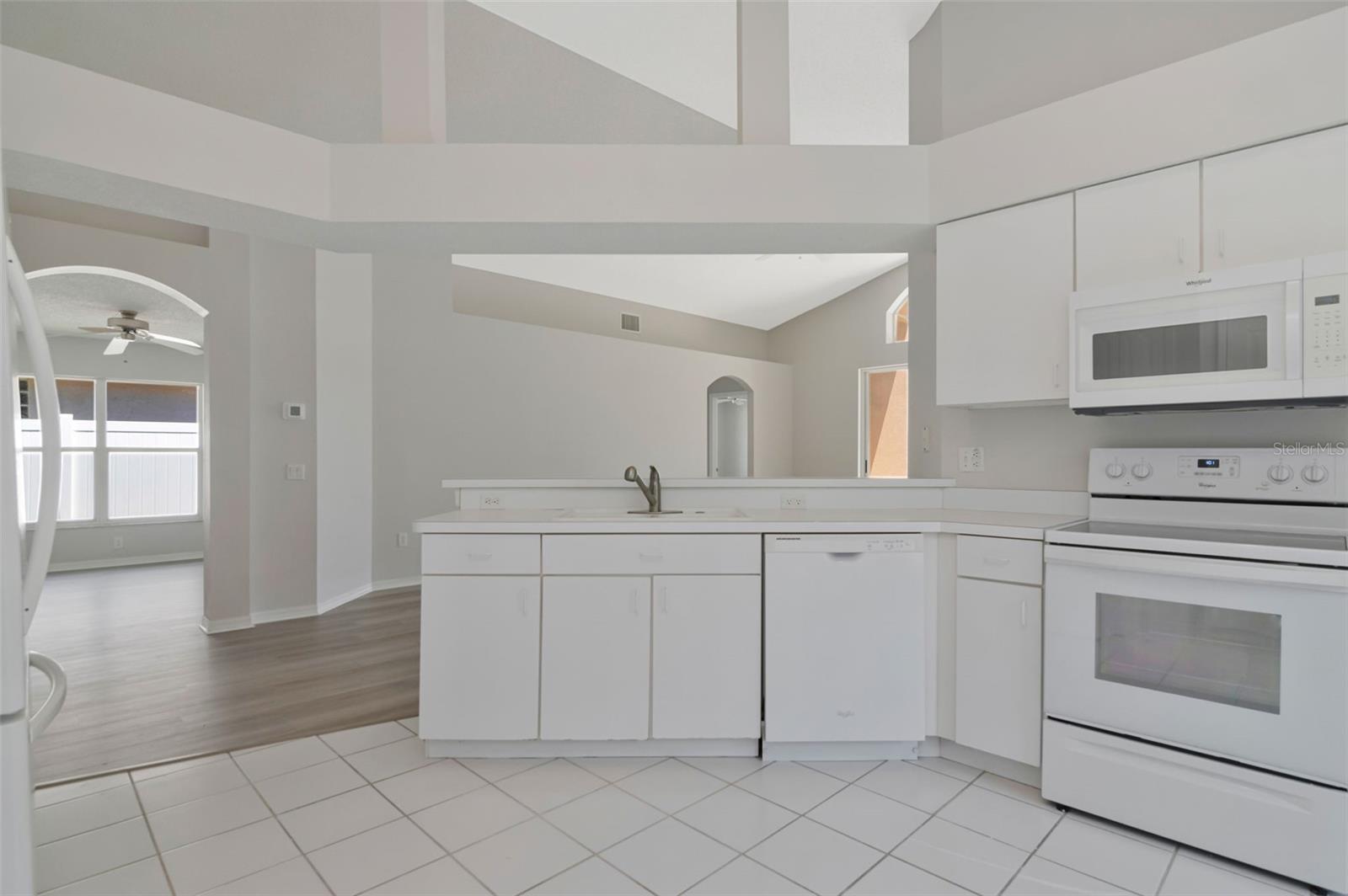 8512 HEYWARD RD — photo 36