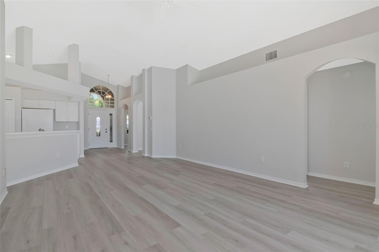 8512 HEYWARD RD — photo 41