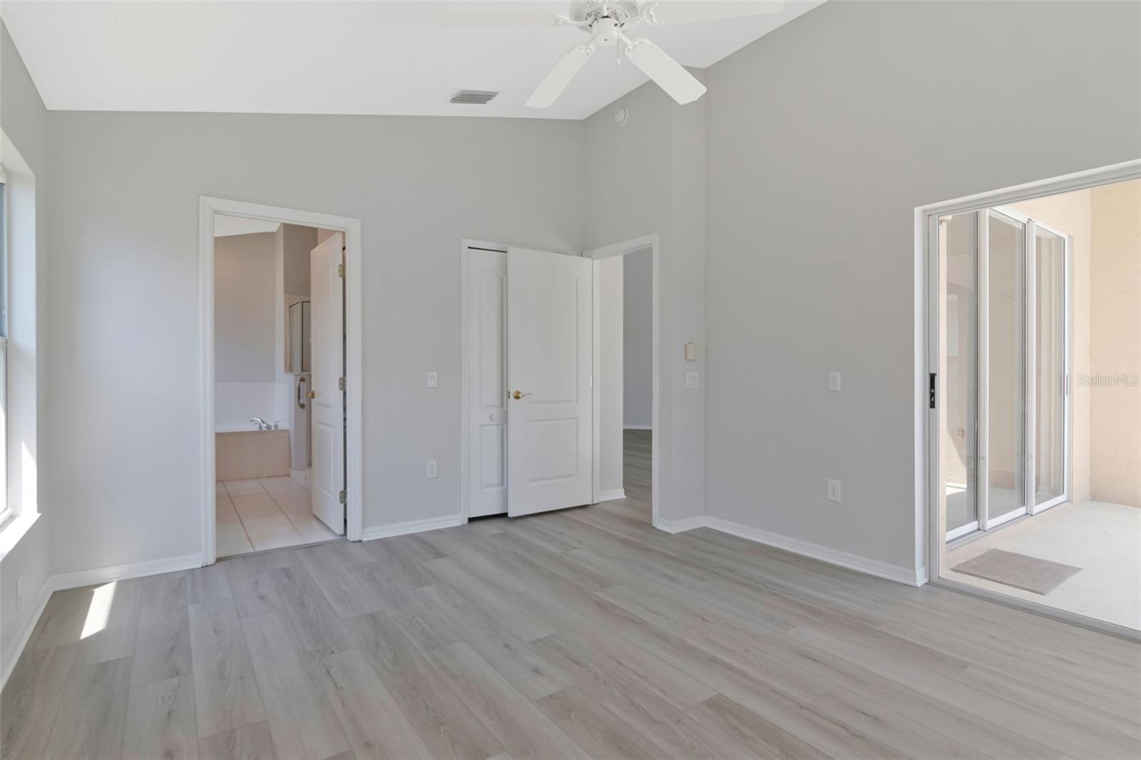 8512 HEYWARD RD — photo 12